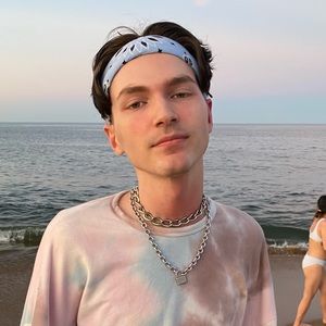 Meet your Posher, Thomas